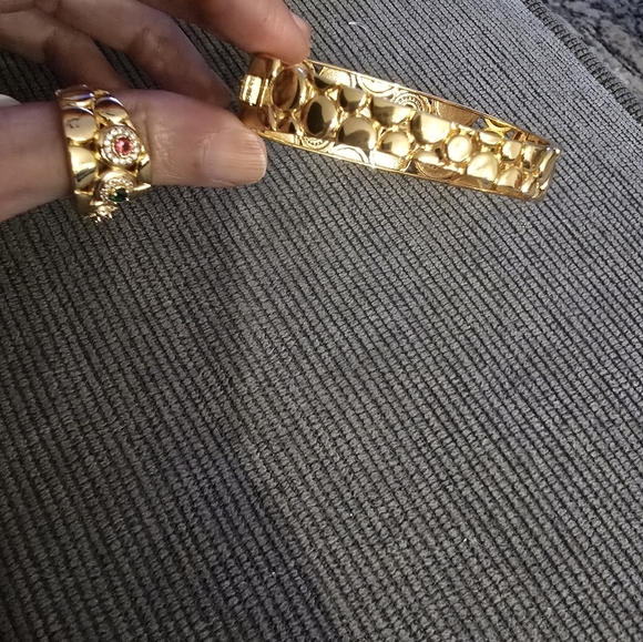 21kgp Dubai Jewelry Elegant Gold and Gemstone Bracelet and Ring Set - Picture 13 of 16